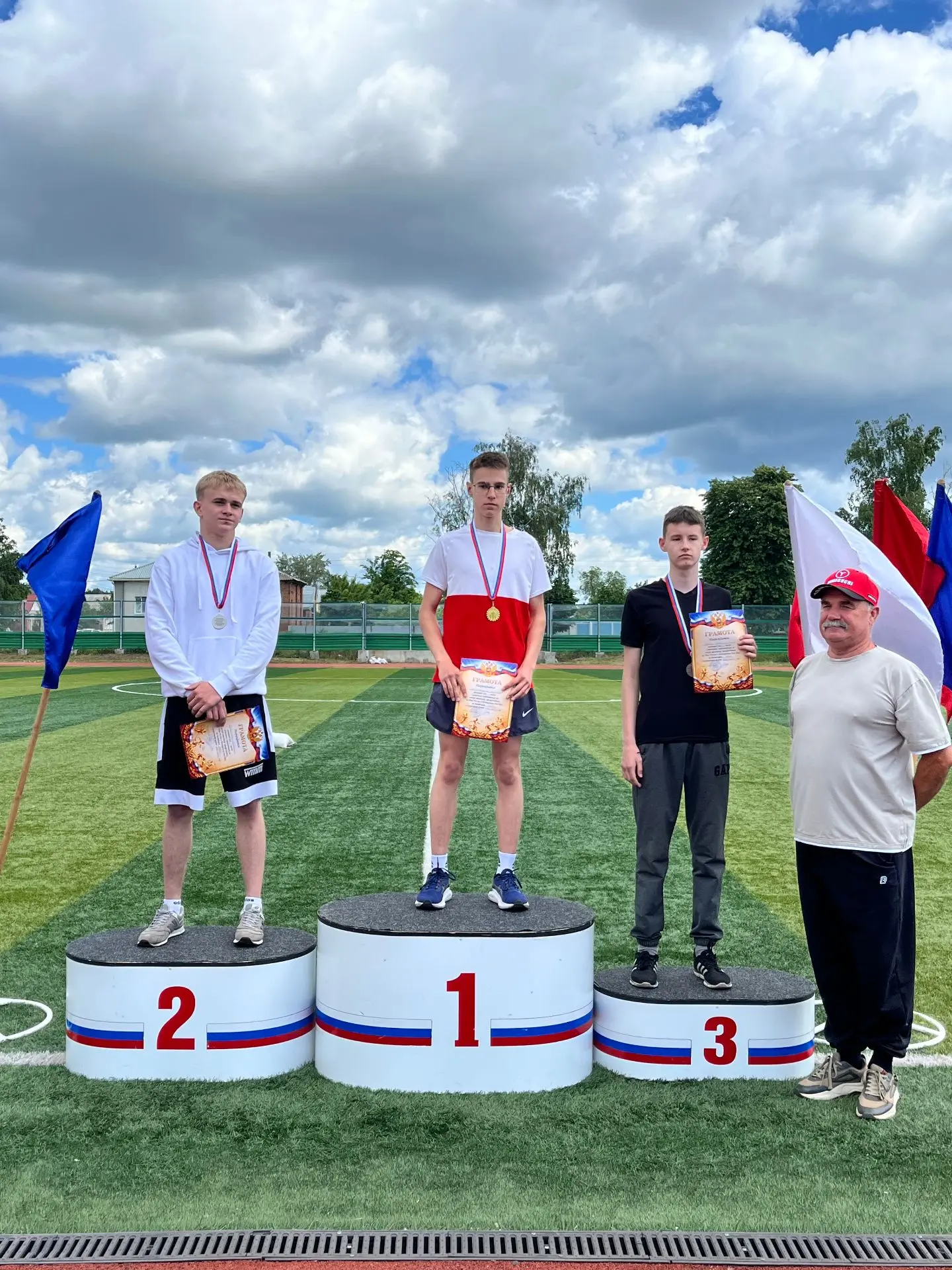 🏃🇷🇺Сегодня на стадионе «Старт» города Маркса прошли районные легкоатлетические сорев...