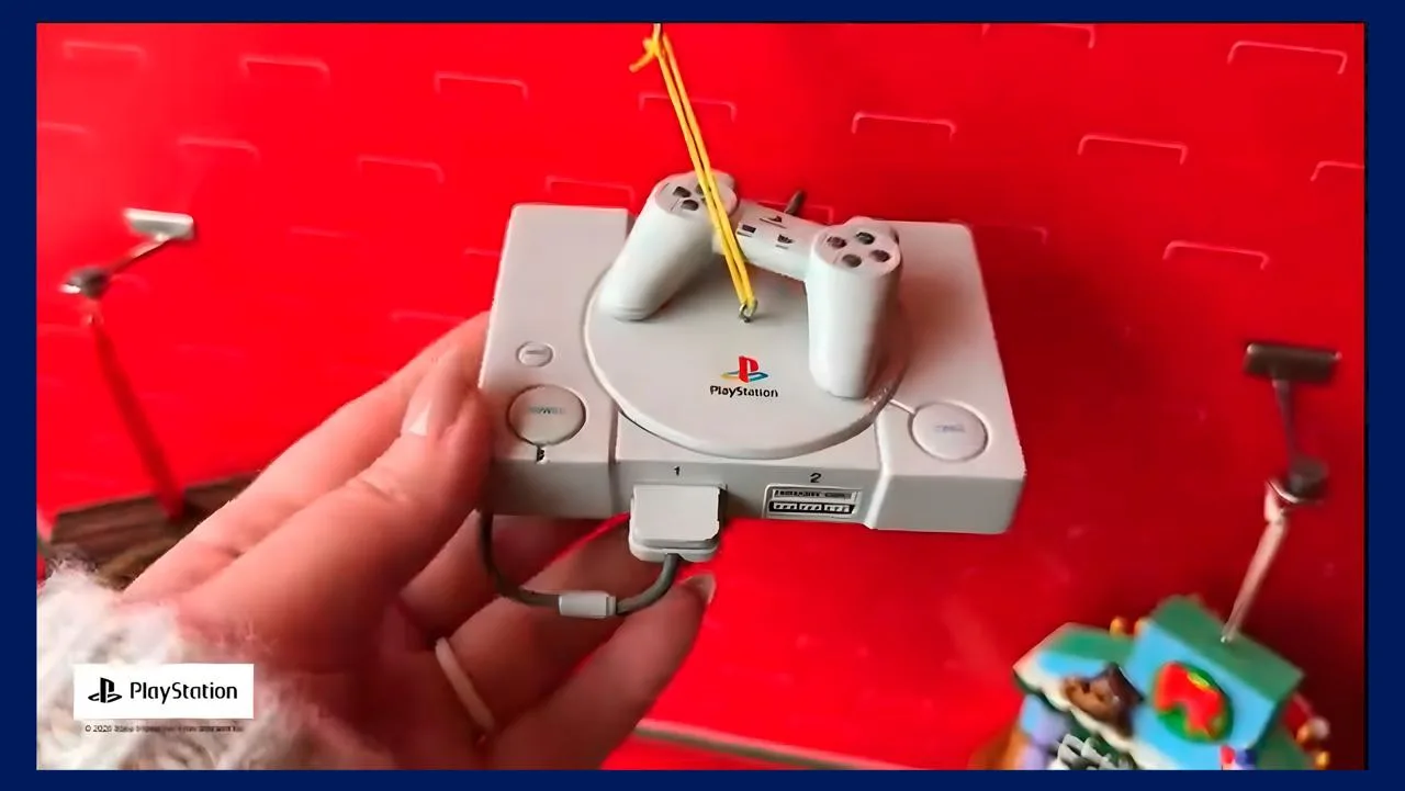 🎮 PlayStation теперь можно повесить на ёлку