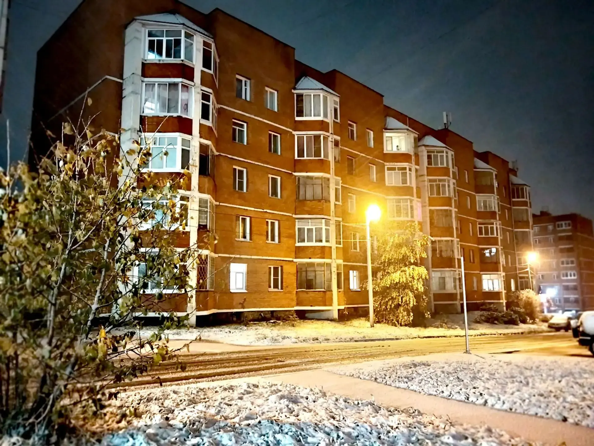 С первым снегом! Фото: Елена Камнева. 2 октября 2026 года.