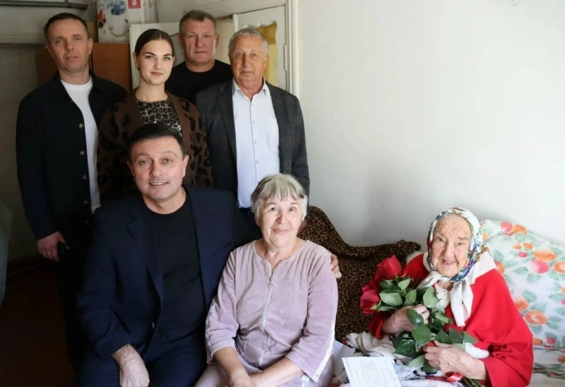 🌺 Жительница Мичуринского округа отметила 102-й день рождения