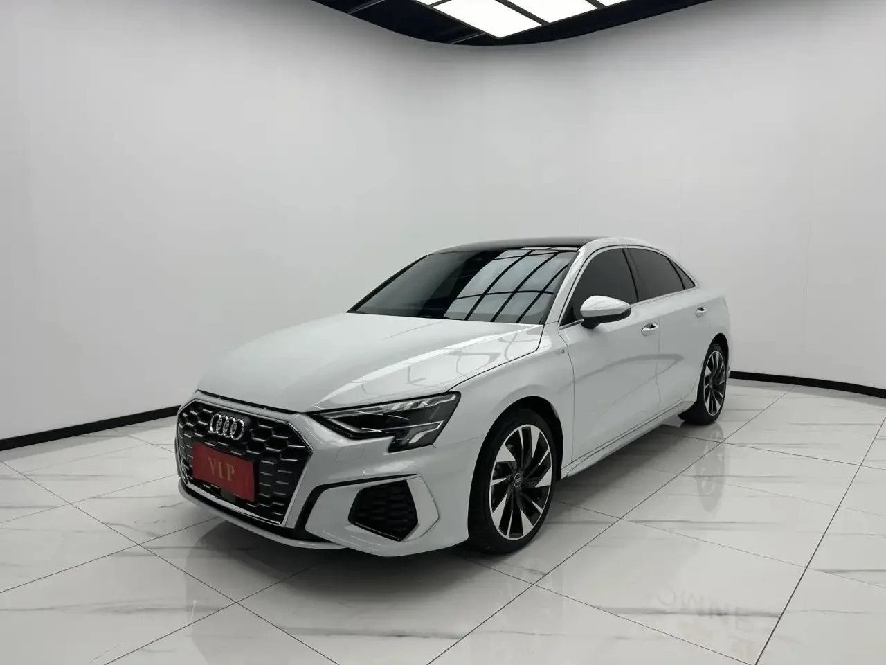 Audi A3L 🇨🇳
1.4T, 150 л.с., S Tronic, 2WD
Год выпуска: 2022
Пробег: 32 т.км.
Отличное состояние ав