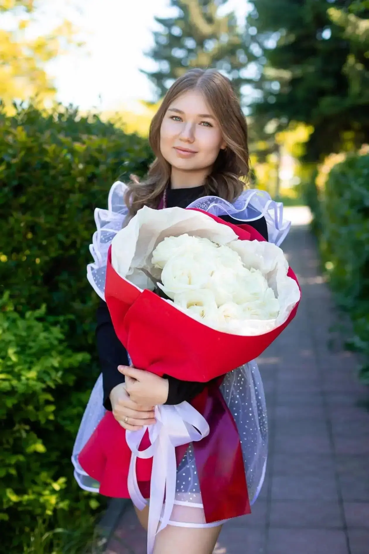 Эвелина Чудинова
Золотая медалистка, занимается изучением китайского и корейского языков, окончила м