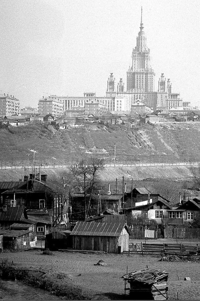 На стыке цивилизаций. 

НОСТАЛЬГИЯ | СССР