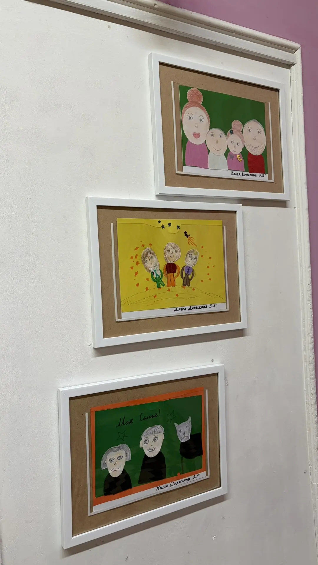 💗Сердце наполняется радостью! 🥰  В нашей начальной школе открылась удивительная выставка творческих 