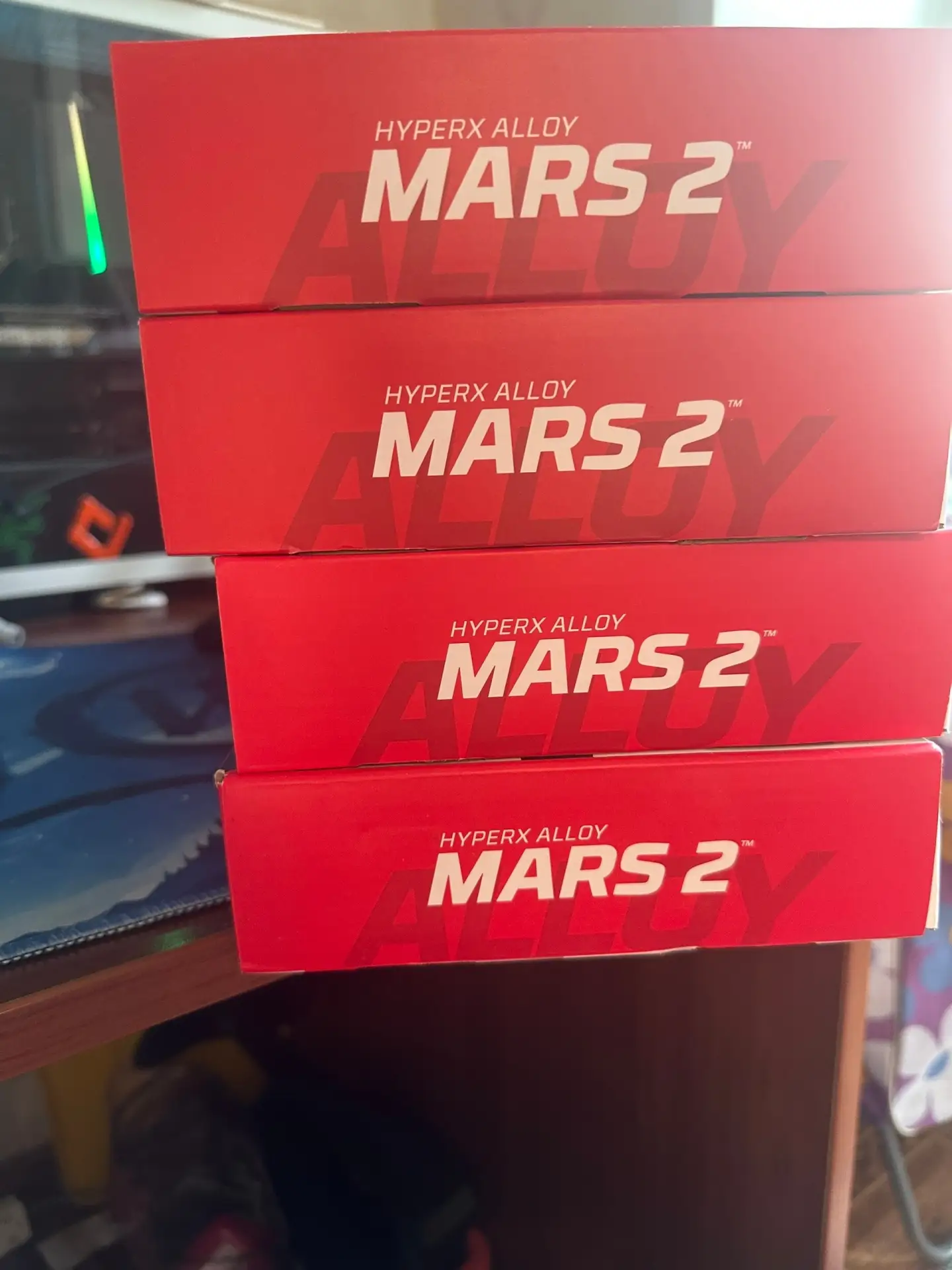 Здравствуйте продаю механическую клавиатуру HyperX Alloy Mars 2