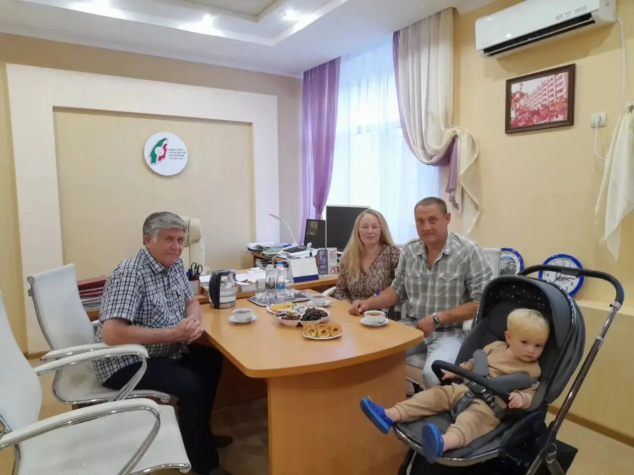 «Герои рядом: разговор о главном»                                             В эти дни в нашей здра