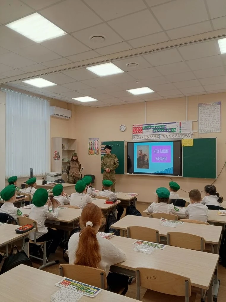 💡В стенах нашей школы прошел особенный урок, посвященный мужеству и традициям, который провел предст
