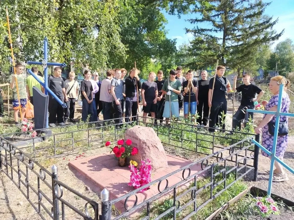 В нашей школе прошла одна из самых значимых акций этой осени. Сегодня ребята из паралле...