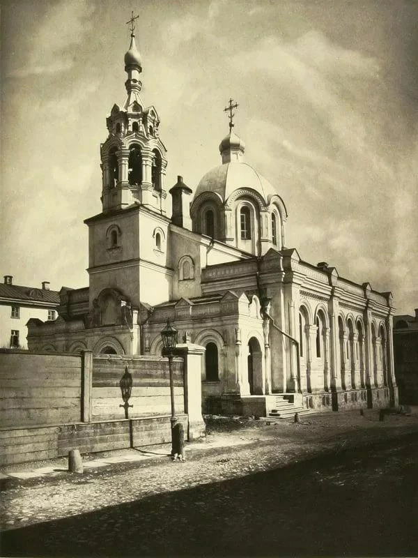 По официальным данным в 1914 году на территории Российской империи находилось 80792 ант...