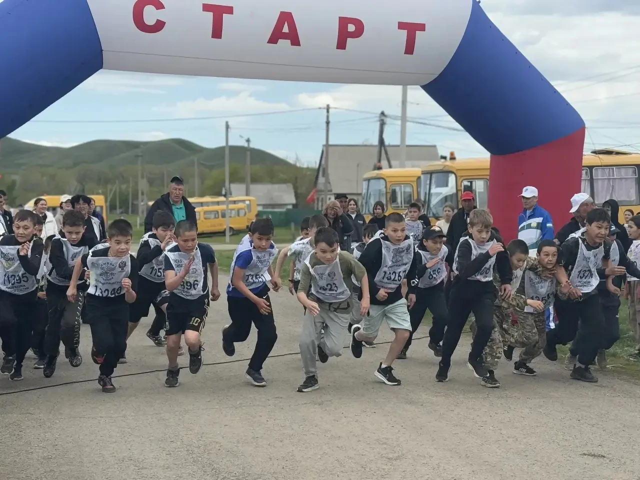 🏃‍➡️🏃‍➡️🏃‍➡️ 6 мая в преддверии Дня Победы в с. Арсеново прошел традиционный легкоатлетический кр