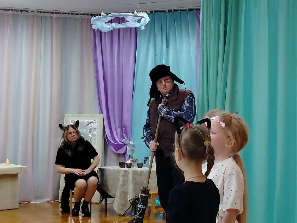 "КОШКИН ДОМ": КОГДА ЗАЖИГАЮТСЯ СЕРДЦА