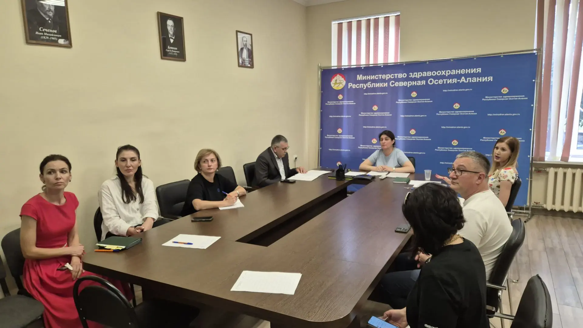 🔻В Минздраве РСО-Алания обсудили вопросы организации государственных закупок