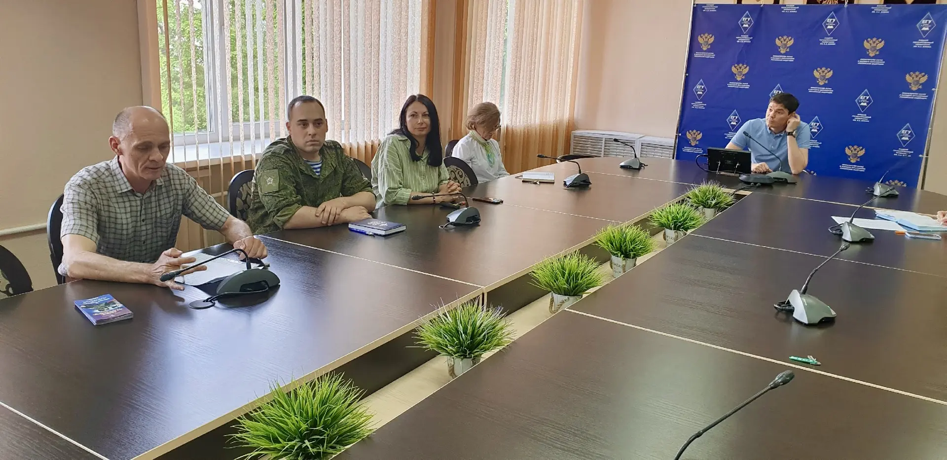 22 мая в университете прошла встреча кураторов академических групп с представителями пункта отбора н