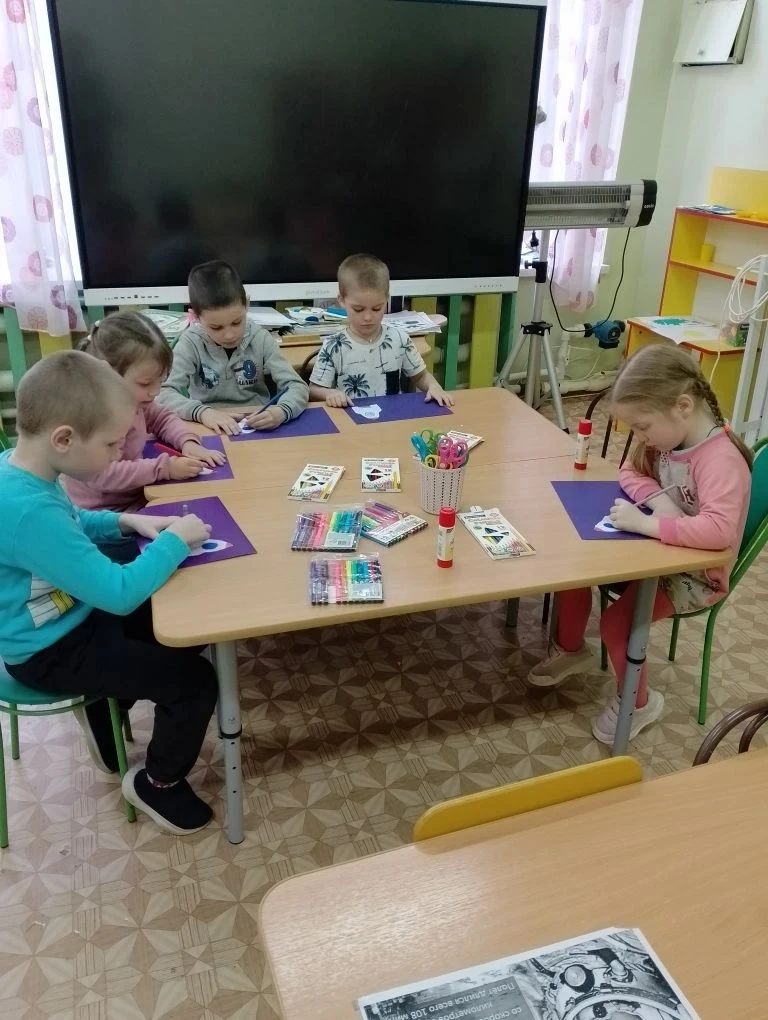 Космическая неделя, посвящённая 65- летию первого в мире полёта человека в Космос в дошкольной групп