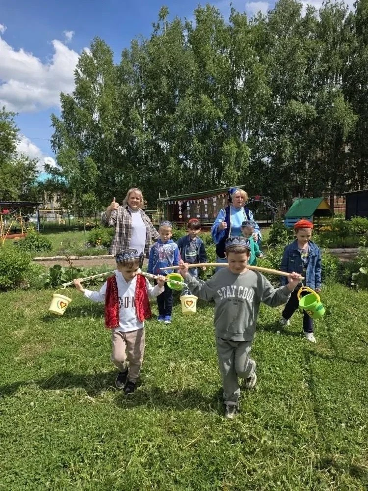 💯Альметьевские дошколята приобщаются к традициям: в ДОУ отметили Сабантуй-2026.

Площадки детских с