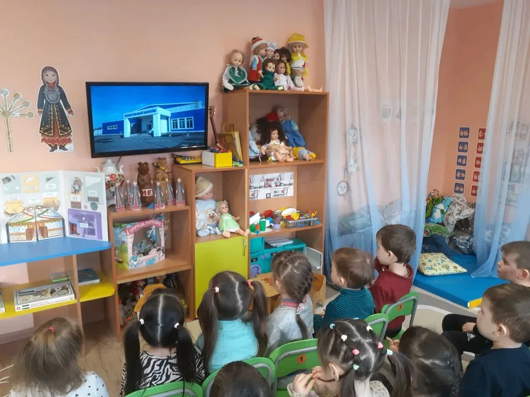 В рамках тематической недели " Мой родной край" в младшей группе "Пчелки" воспитатель Шафикова Л.Р. 