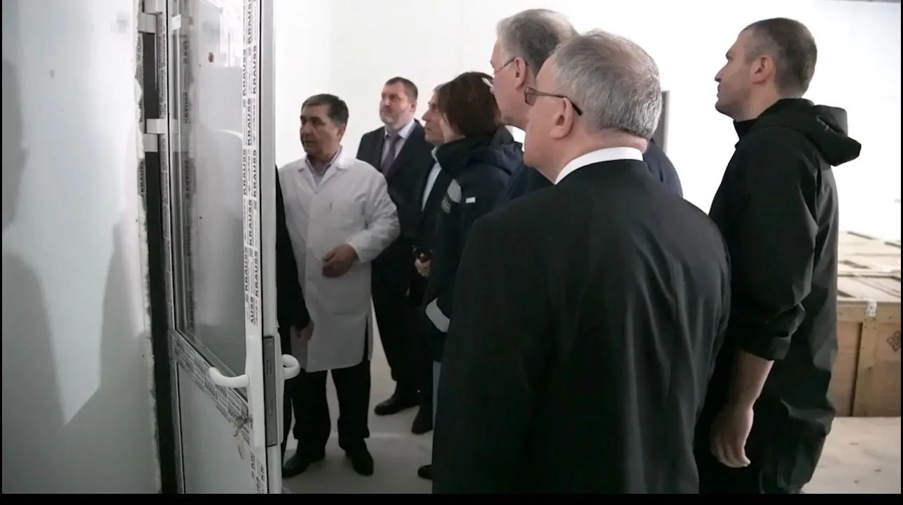Министр здравоохранения Республики Дагестан Ярослав Глазов, в сопровождении федеральных экспертов, п