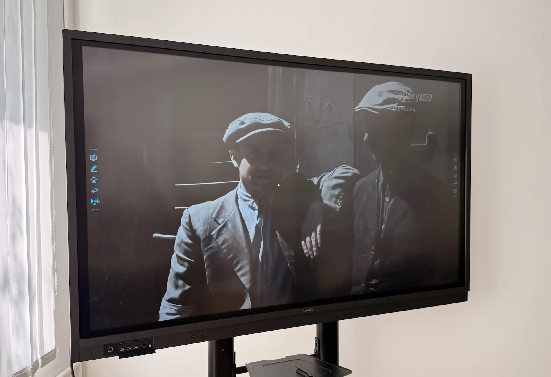 «Один день в Освенциме»: кинолекторий в ХАУ! 🎥  В Херсонском аграрном университете состоялся просвет