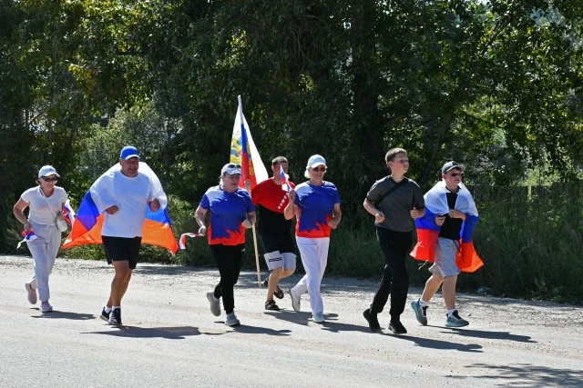 В ПЕТРОВСКЕ-ЗАБАЙКАЛЬСКОМ ПРОШЁЛ ПАТРИОТИЧЕСКИЙ ЗАБЕГ «БЕГ ВО ИМЯ РОССИИ»🇷🇺🏆