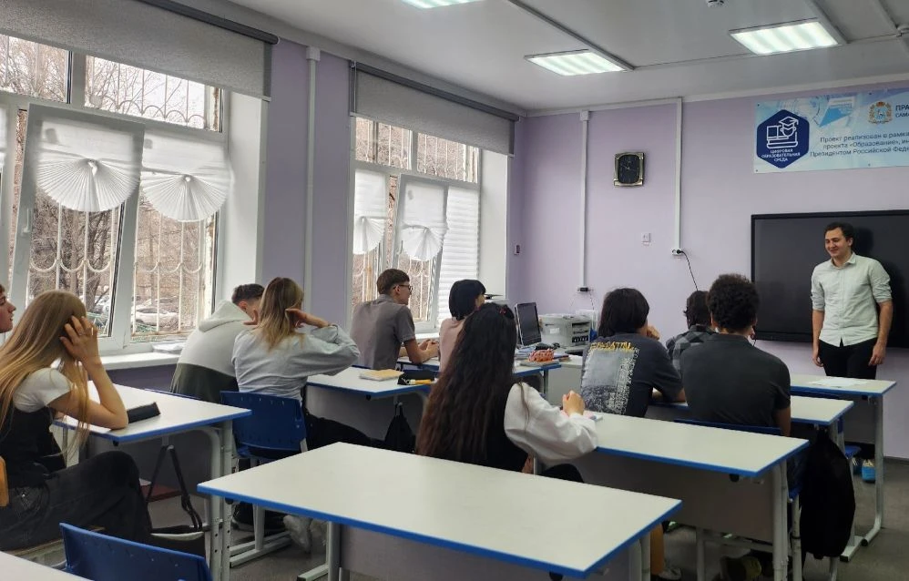 🎓 Электротехнический факультет продолжает профориентационную работу, направленную на знакомство буду
