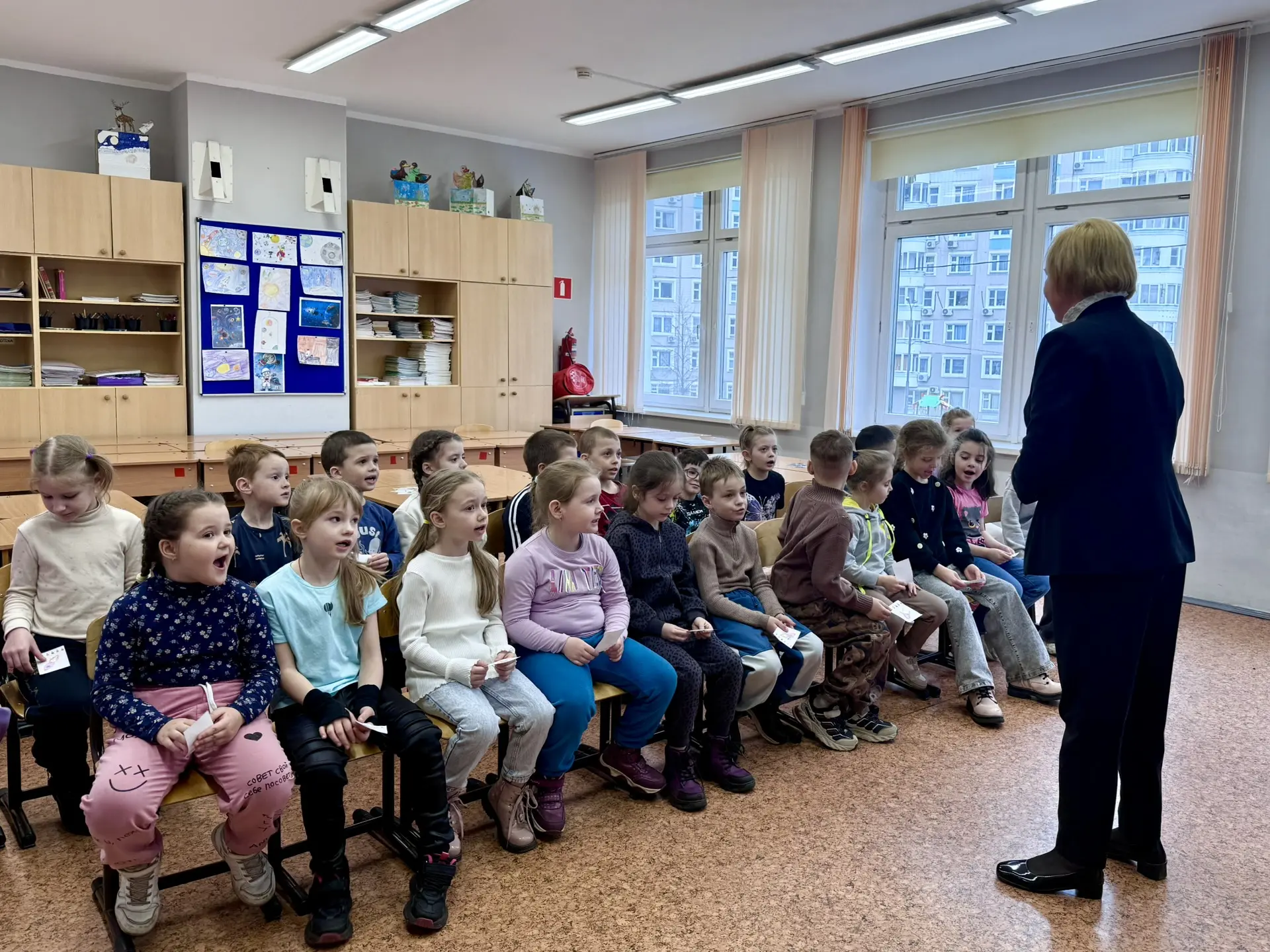 🚀 Космическое приключение в нашей школе!  Друзья, вчера у нас прошел необычный День открытых дверей!