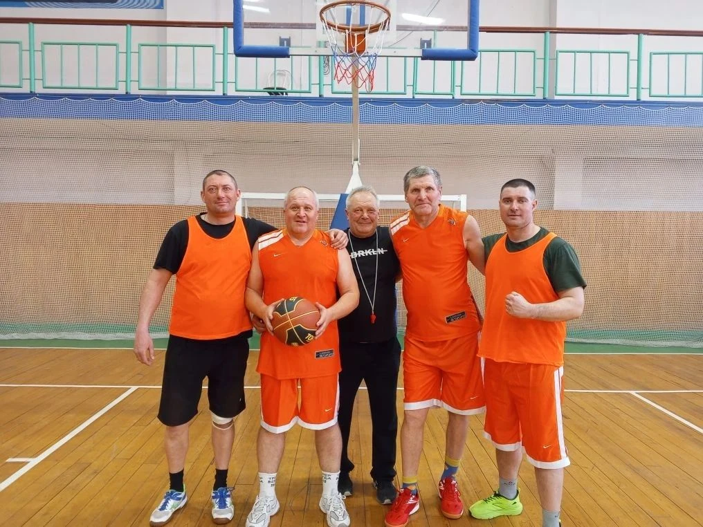 🏀Стрит-бол на спартакиаде: азарт, командный дух и яркие эмоции.