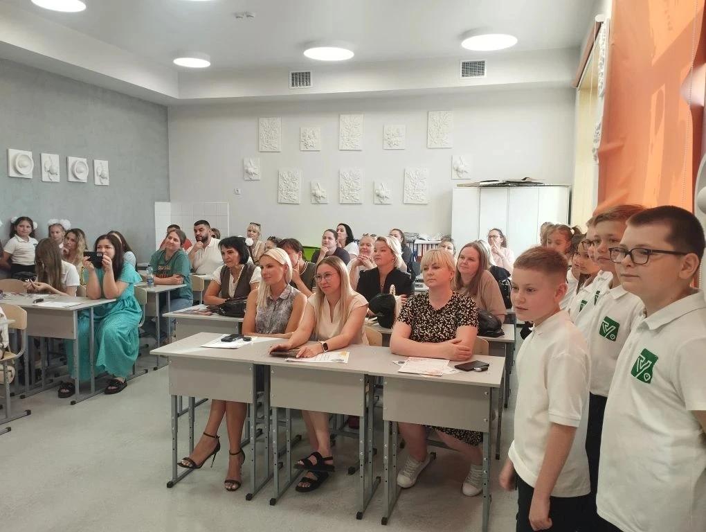 Итоговое собрание - совместно с родителями и детьми в 3- Е классе: итоги года и тёплая встреча, живо