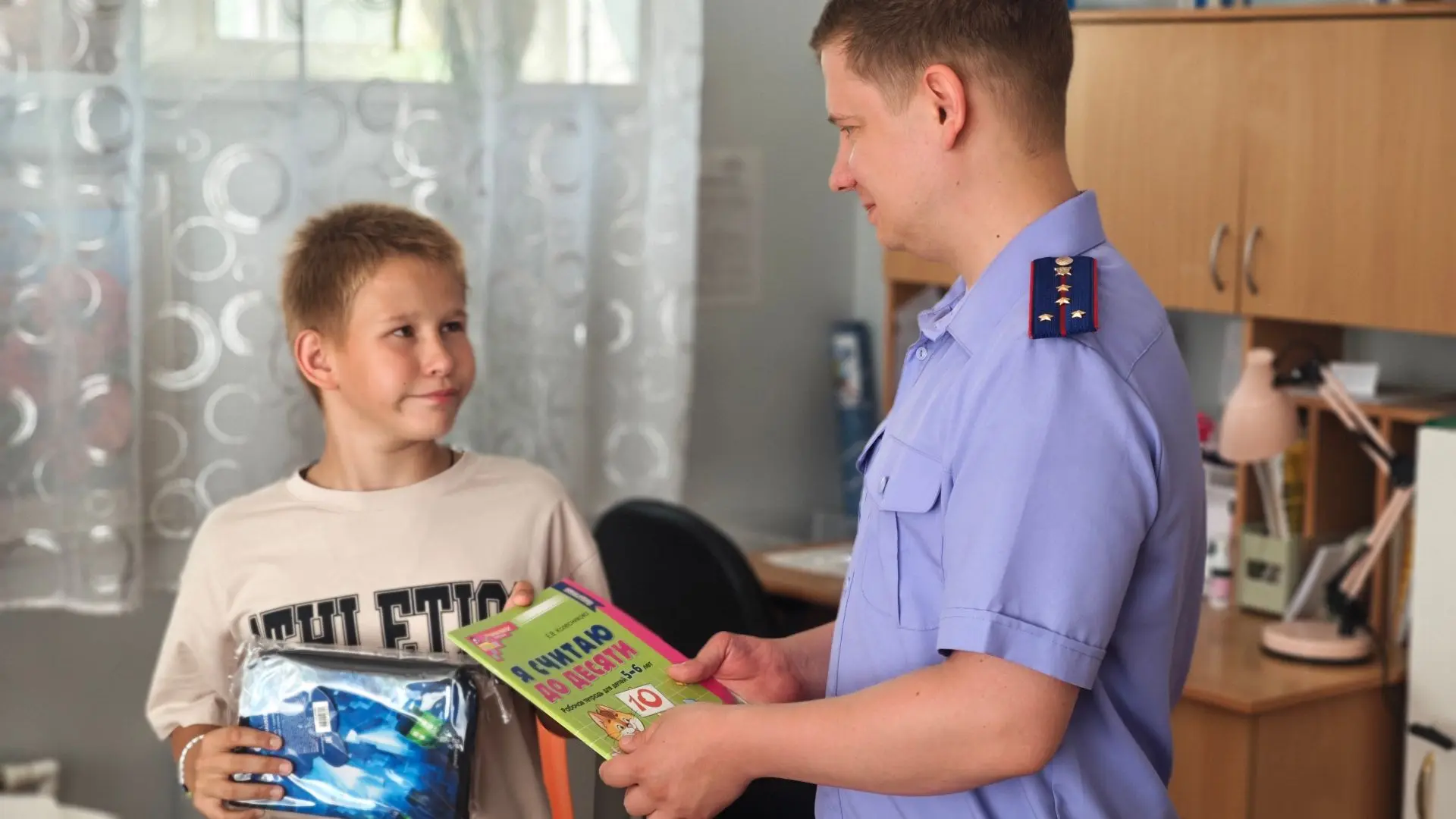Сотрудники следственного управления приняли участие в благотворительной акции «Собери р...