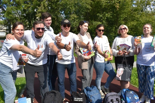 📚🏃‍♀ Первого сентября, ровно в полдень, 12 библиотекарей Автозаводского района старто...