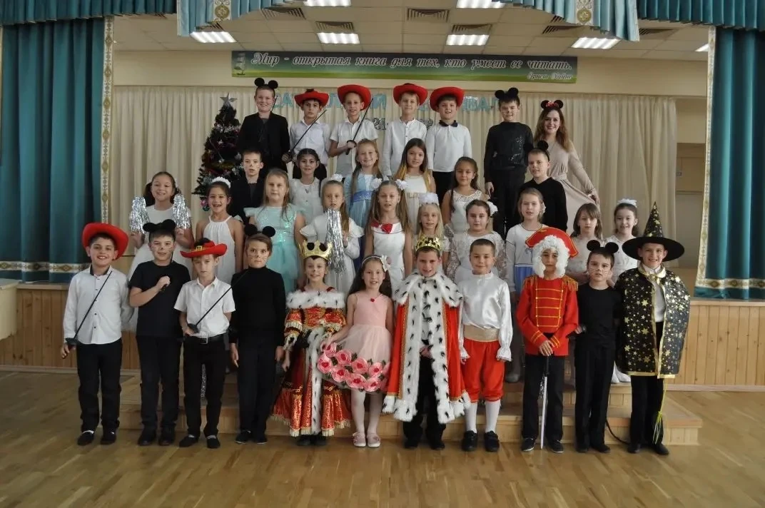 🎭 27 МАРТА — ВСЕМИРНЫЙ ДЕНЬ ТЕАТРА Для нашей школы эта дата давно стала по-настоящему особенной.  ✨ 