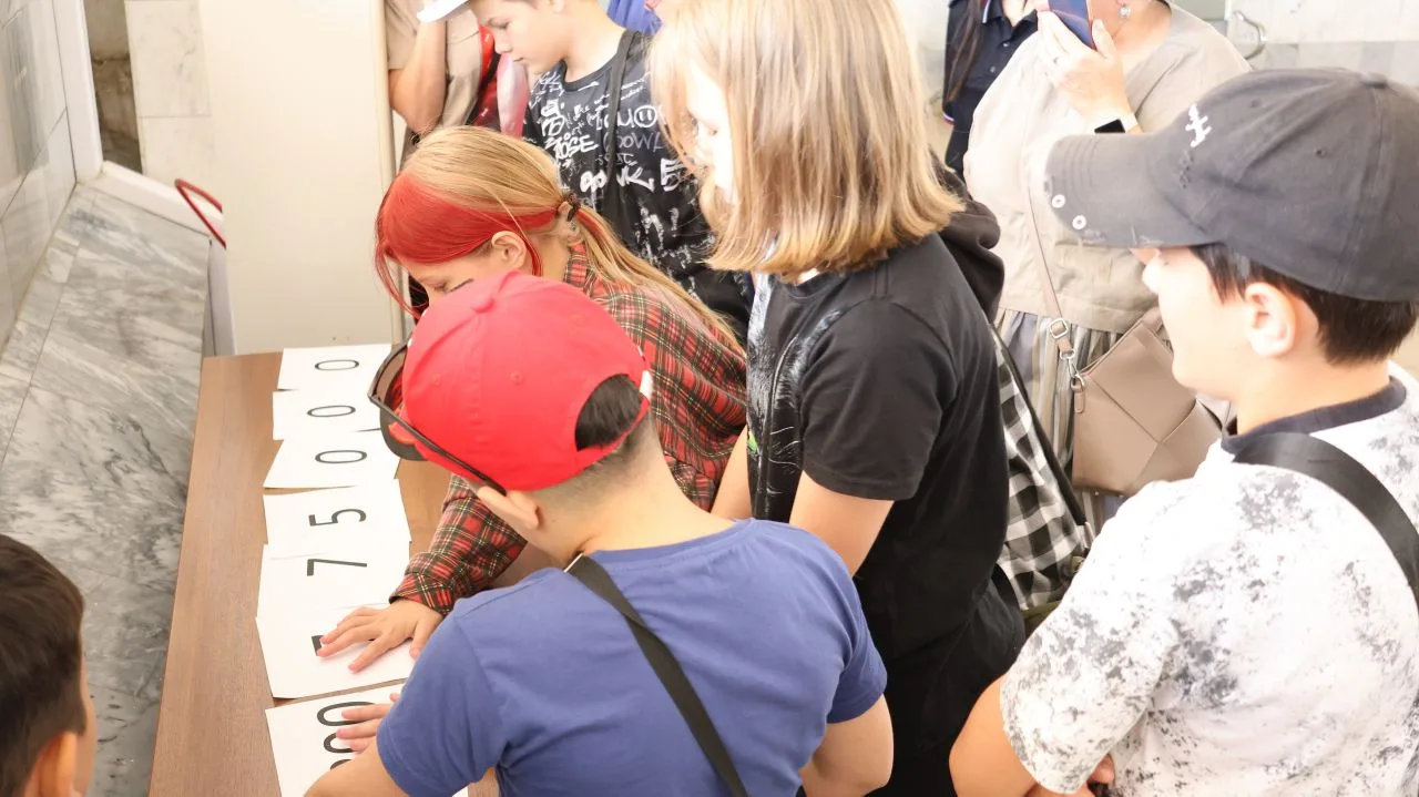 🏫 Школьникам в игровом формате рассказали о работе железнодорожного вокзала Астрахани