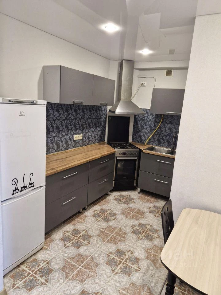 Сдам без посредников: 1-комнатная квартира, 32м²