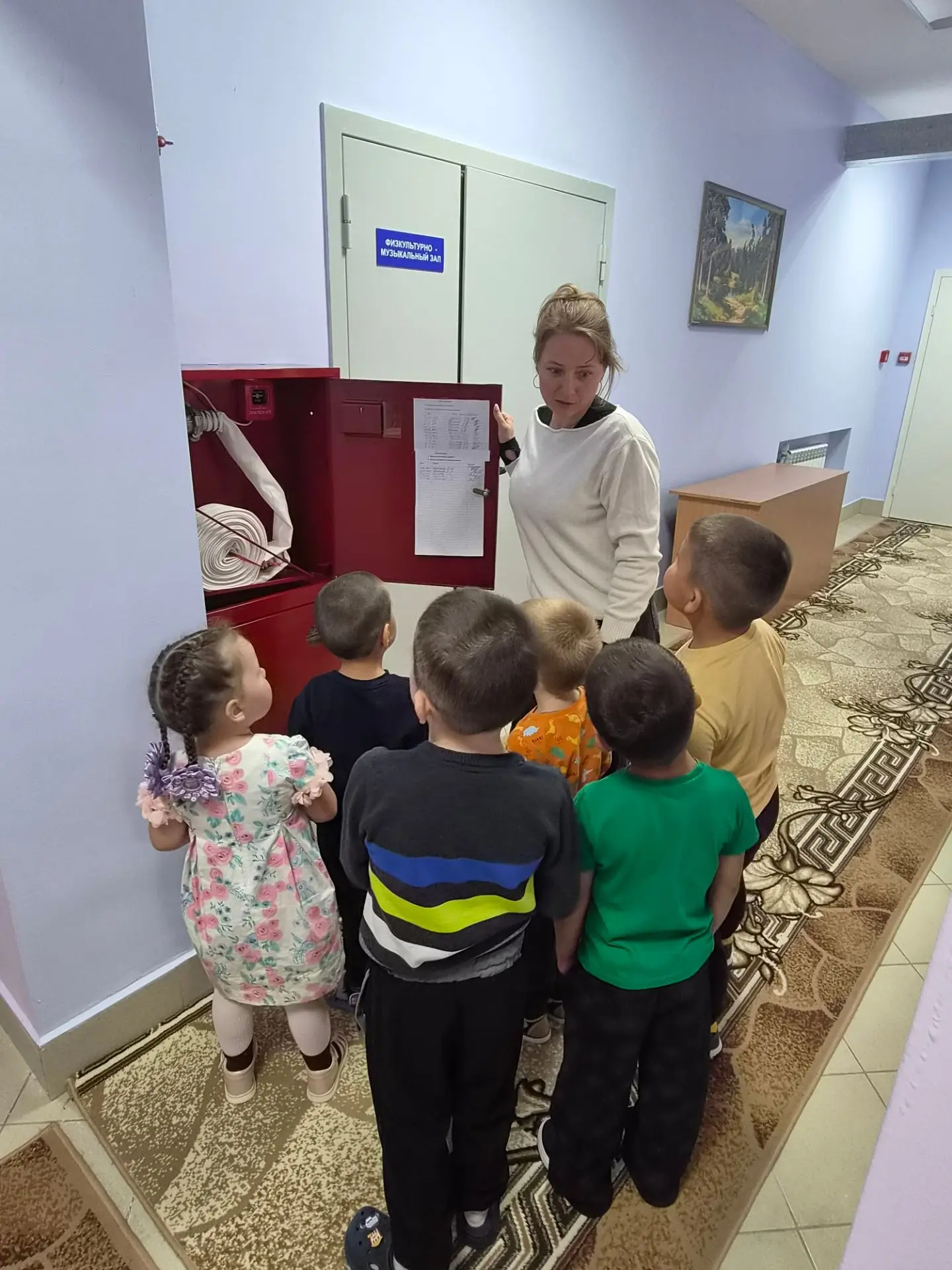 Бүген балалар бакчасында янгыннардан саклану чараларын өйрәнү, искә төшерү максатыннан ...