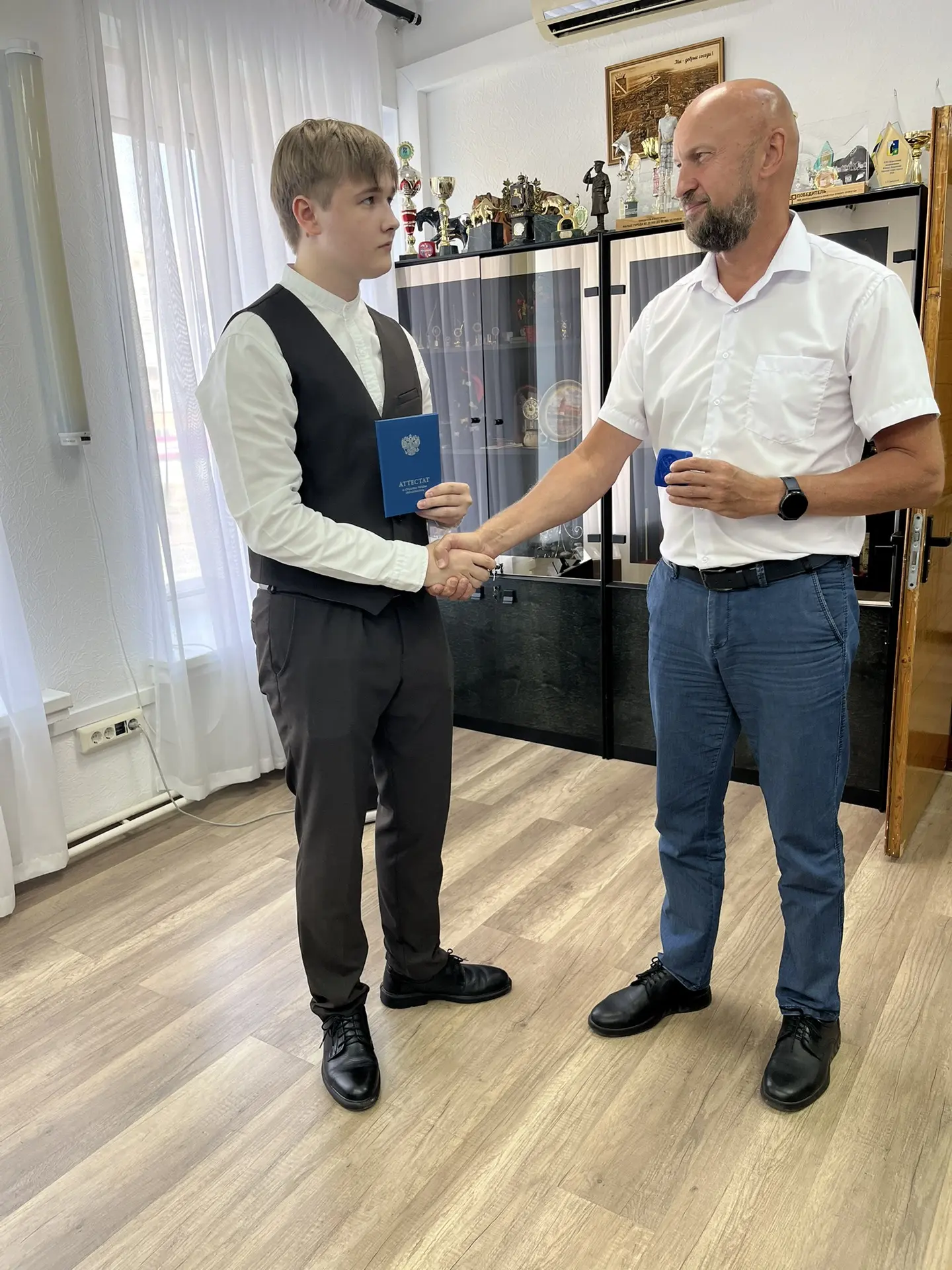 Так получилось, что Олег Белявский узнал, что стал медалистом, уже в процессе выпускного.