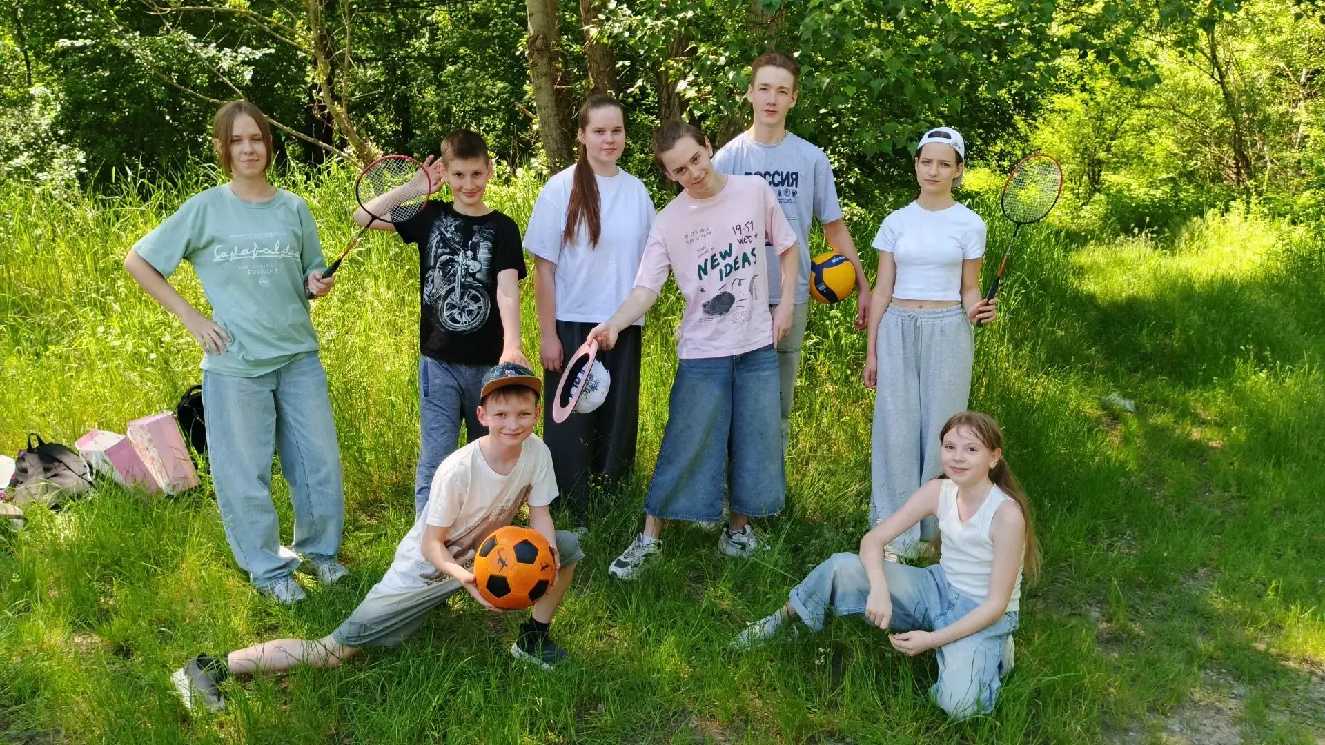 Солнце, спорт, друзья: творческий выезд на природу! ☀️🏔️🏐

Когда музыканты оркестра меняют свои ин