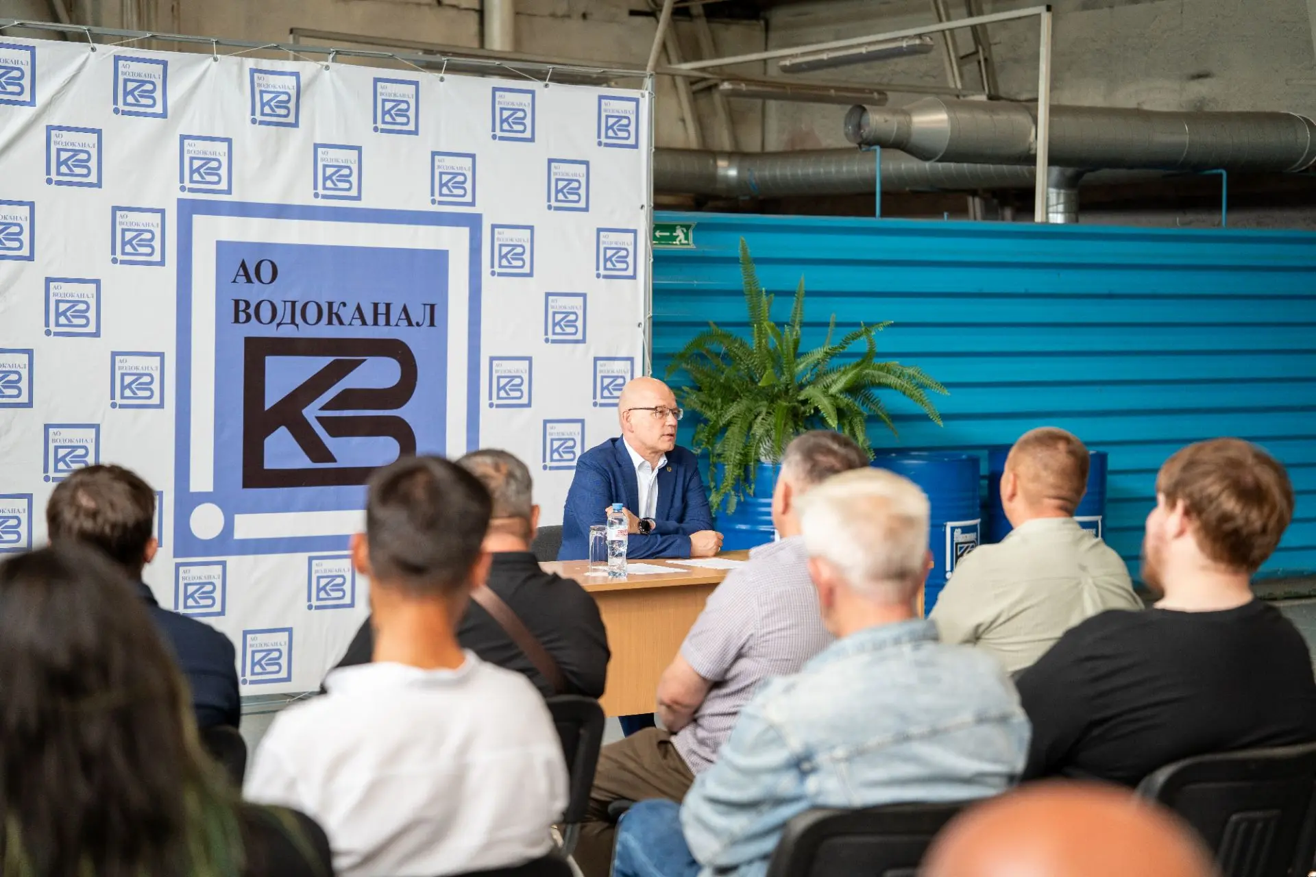 ⚡Глава Урая Тимур Закирзянов встретился с трудовым коллективом Водоканала, рассказал о социально-эко