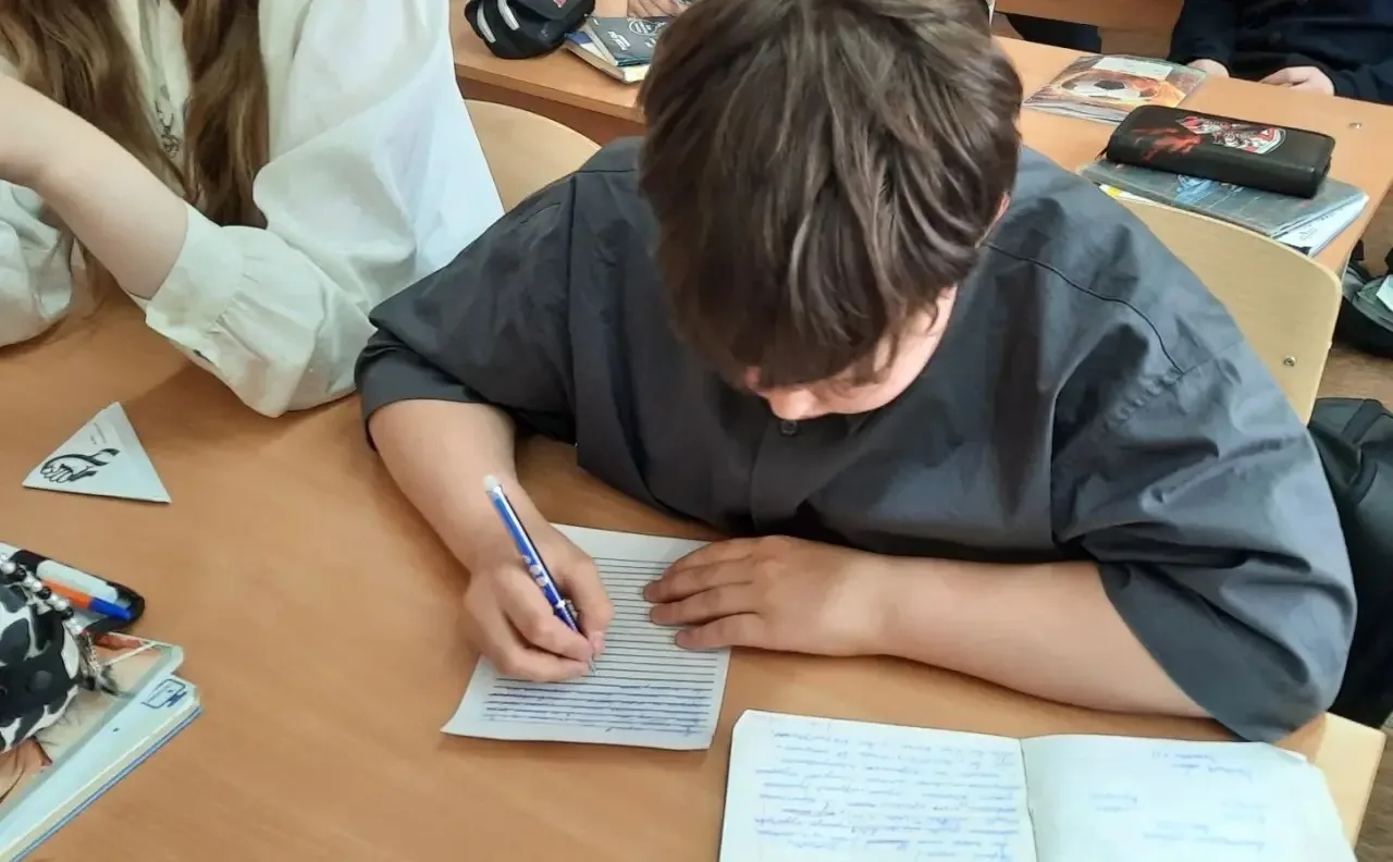 💌 «Письмо солдату»: 6А открыл важную акцию!  Сегодня обучающиеся 6А класса первыми присоединились к 