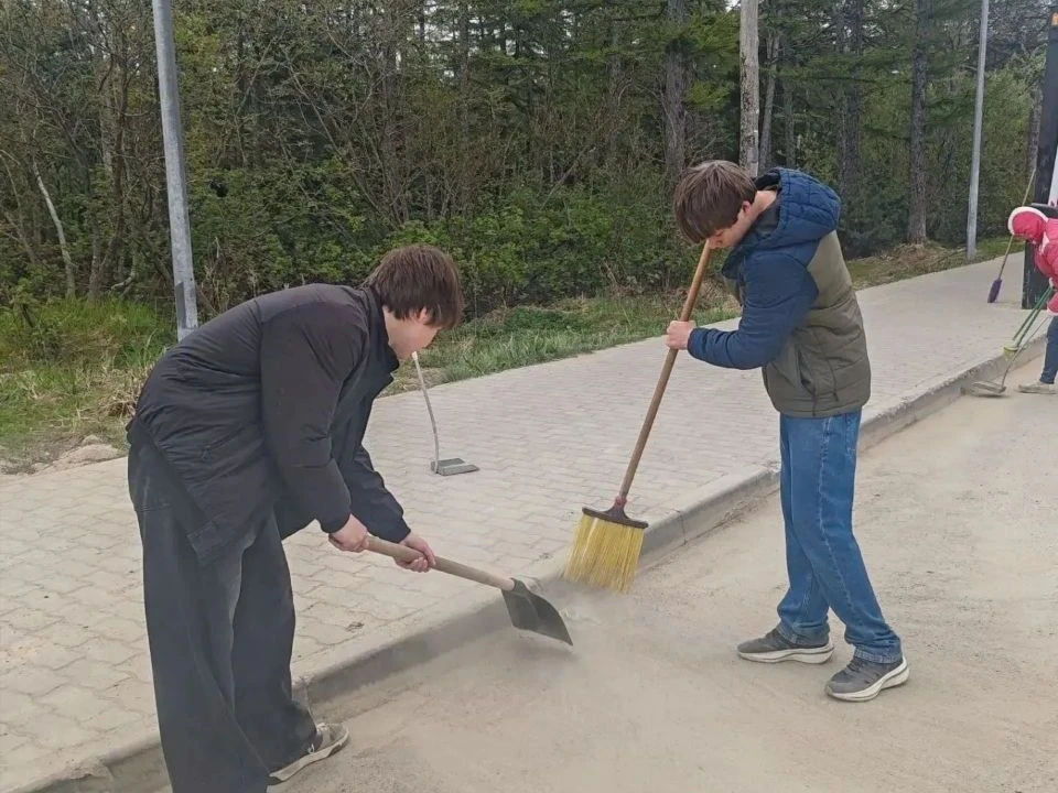 🌟 В Центральной библиотеке охинцев ждут на выставку ко дню рождения великого поэта