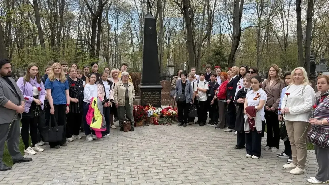 Накануне великого праздника 🎖️  4 мая актив школьного музейного комплекса и военно-патриотического к