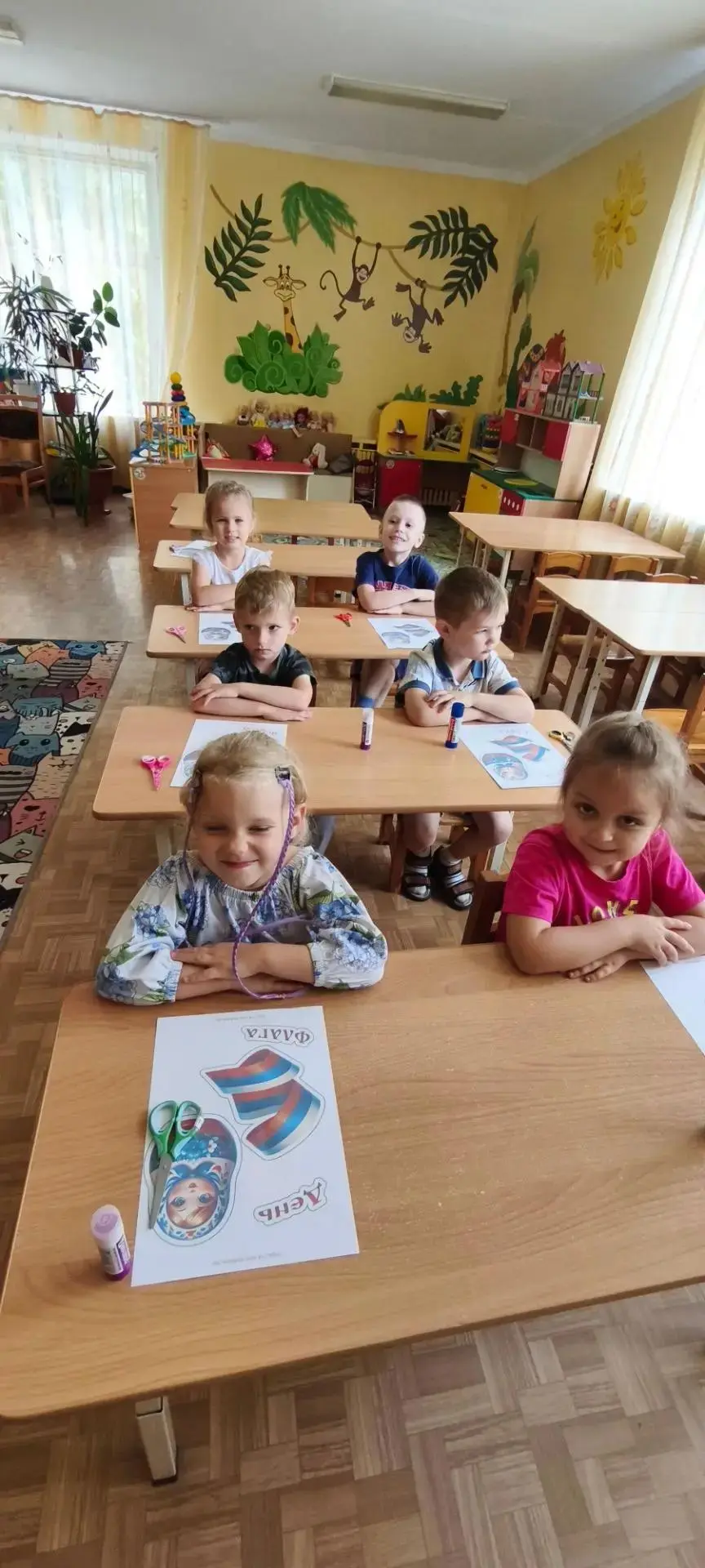 🇷🇺 Готовимся ко Дню Государственного флага Российской Федерации! 🇷🇺