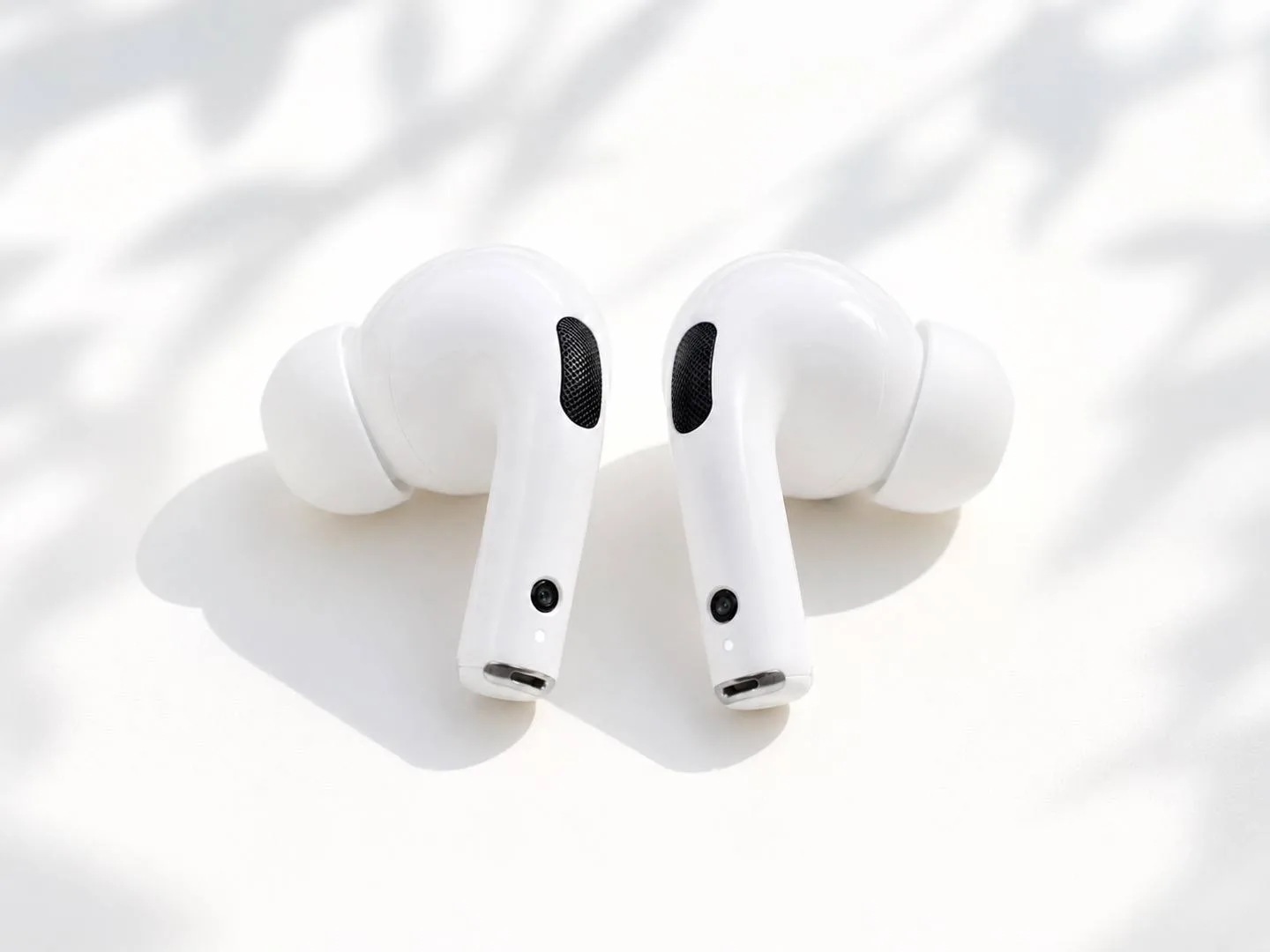 🍏 Инсайдер: AirPods Pro с камерой смогут снимать фото в плохом качестве, а записи виде...