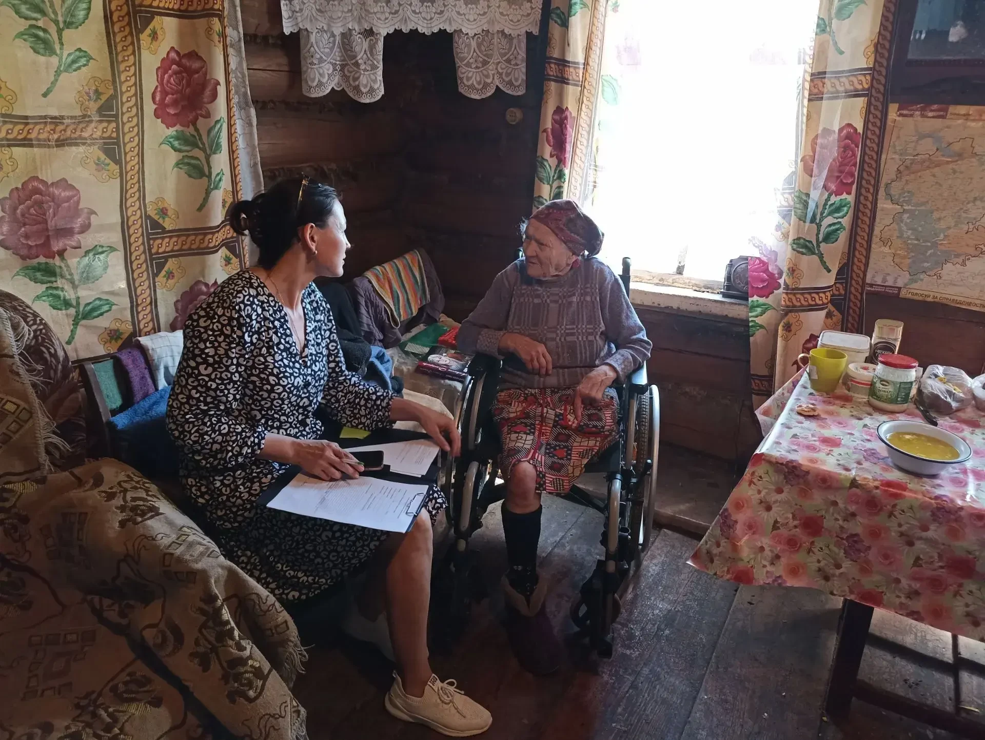 В Вурнарском муниципальном округе продолжается адресная работа с населением

Сотрудники БУ «Вурнарск