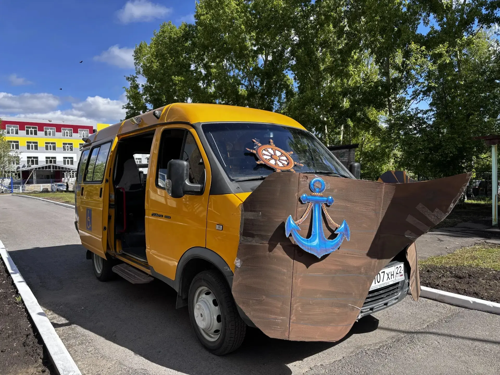 🏴‍☠️ Вперёд к приключениям! 🏴‍☠️

Каждый год наша школа превращается в настоящую пиратскую флотили