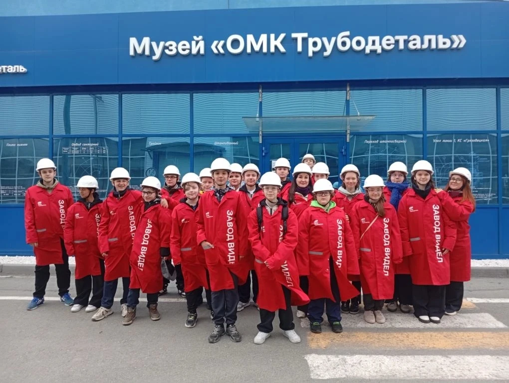 🏭 6В в деле! Профориентация по-взрослому 🔥  28 апреля учащиеся 6В класса вместе с классным руководит