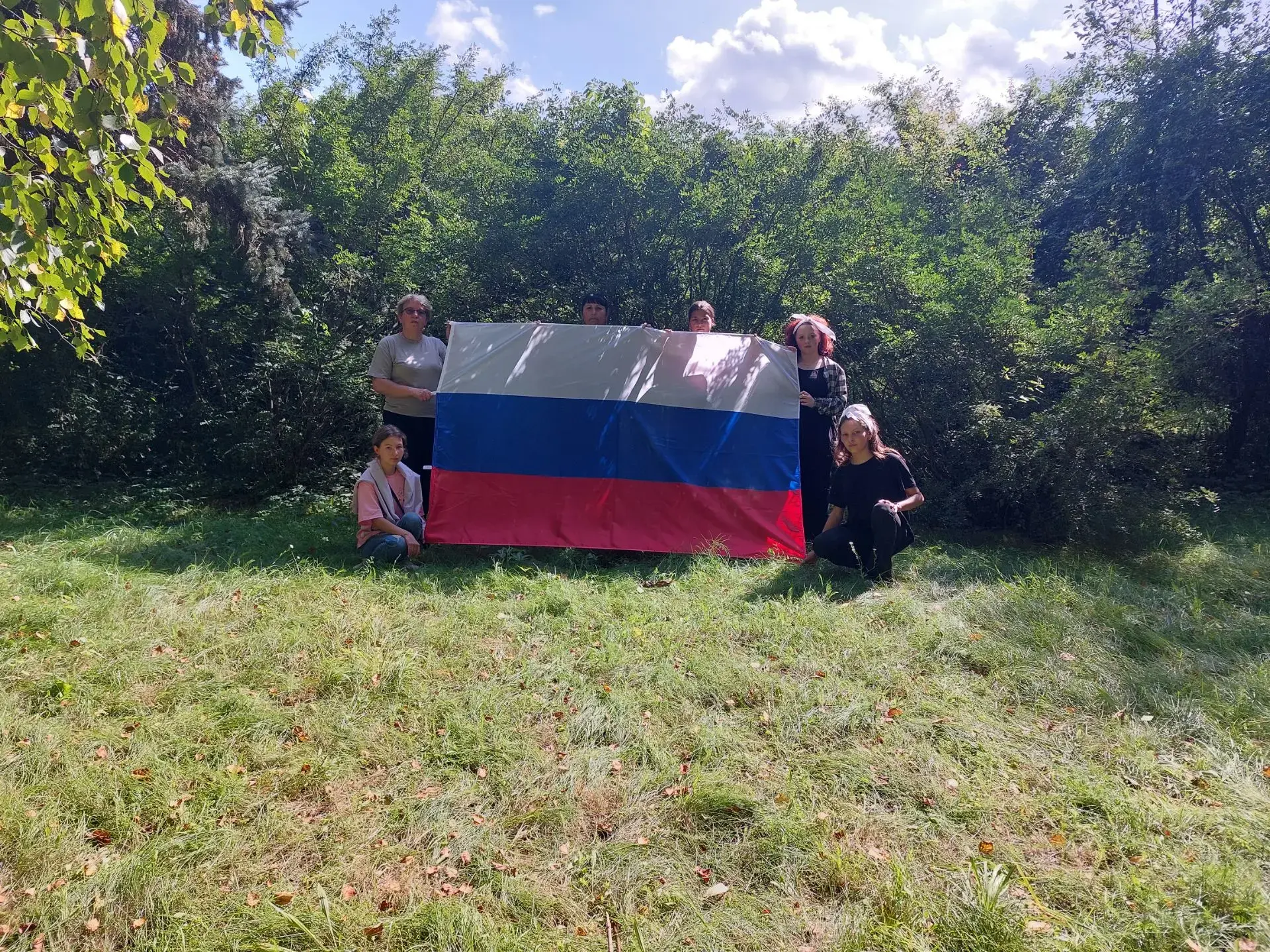 ✨🇷🇺Активисты нашей школы приняли участие во Всероссийском проекте «Походы Первых», по...