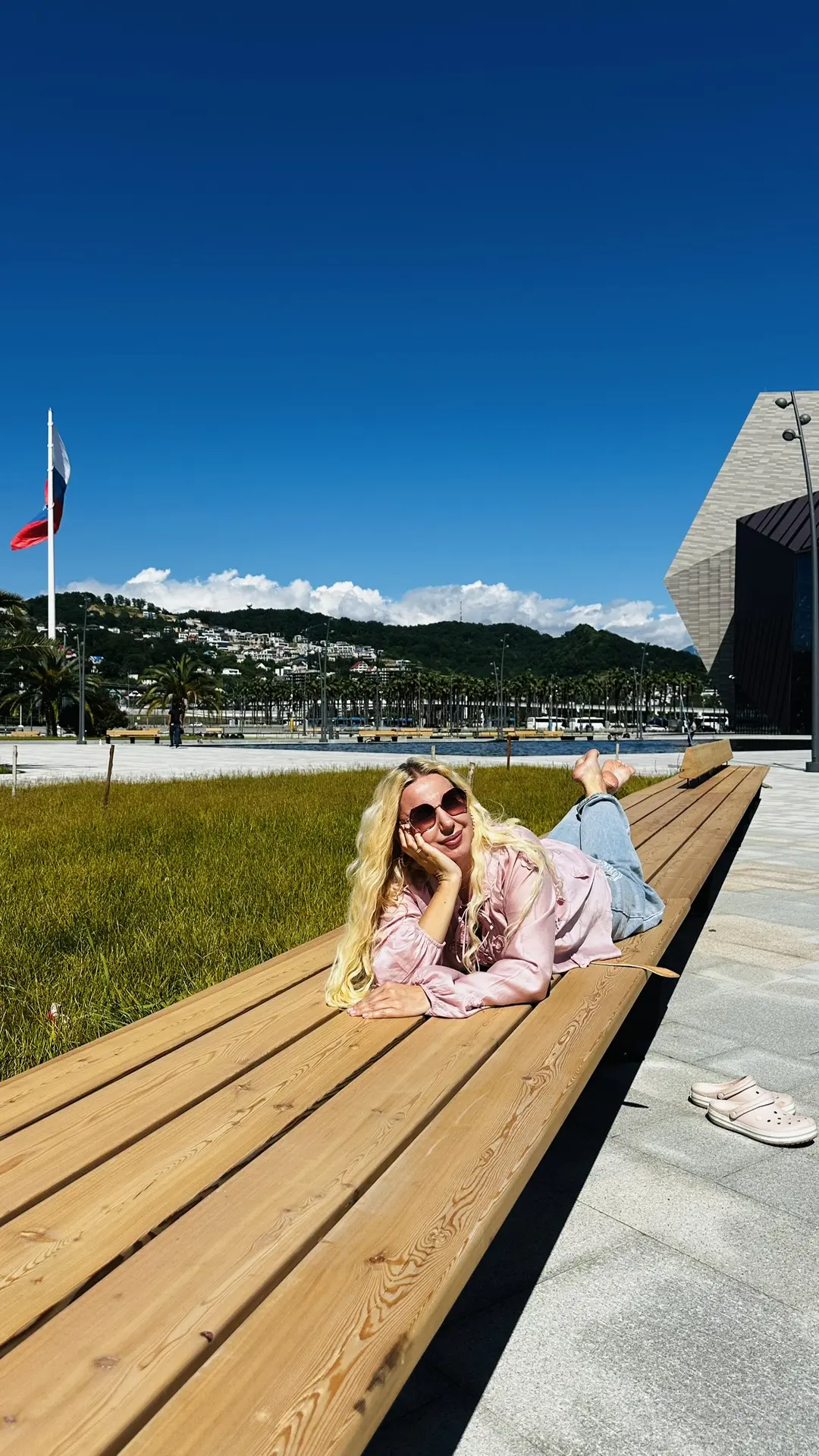 Сегодня тепло 🥰 Готовимся к моему Дню Рождения - будет что-то красивое 🥰☀️❤️