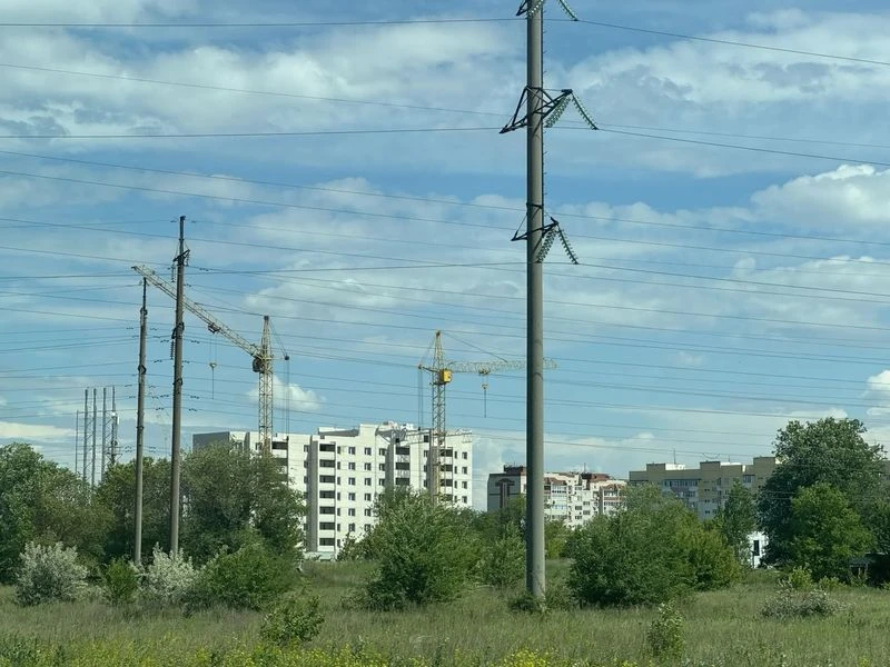 В трех крупных районах Сызрани пропадет свет 

В трех крупных районах Сызрани 15 июня пропадет свет:
