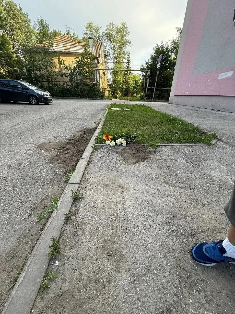 🥀Стало известно, что трагедия с выпускницей произошла на улице Солдатской, 12.

‼️В Красноглинском 