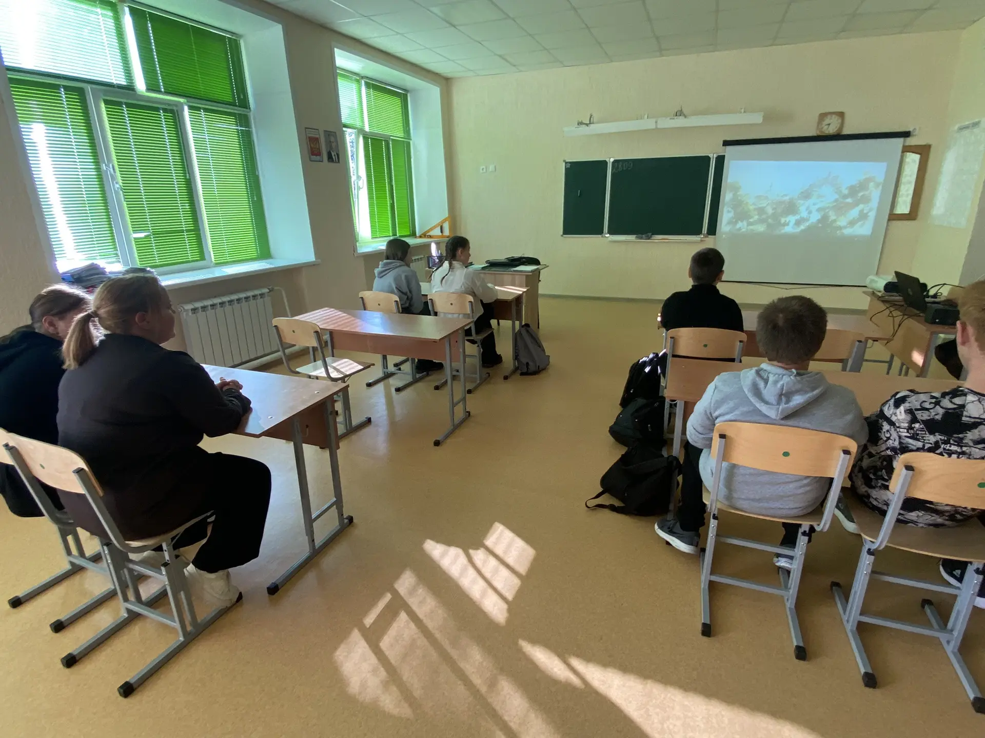 ✅Понедельник начался с главного! Сегодня у нас снова состоялись «Разговоры о важном»!