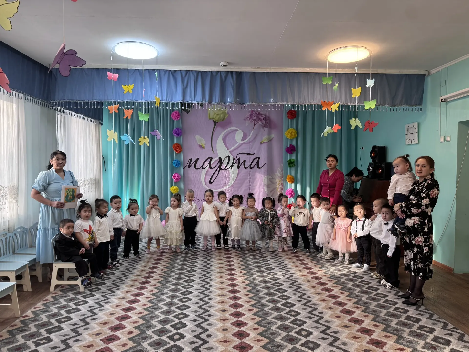 Утренник младшей группы «Солнышко» в честь Международного женского дня💐💐💐